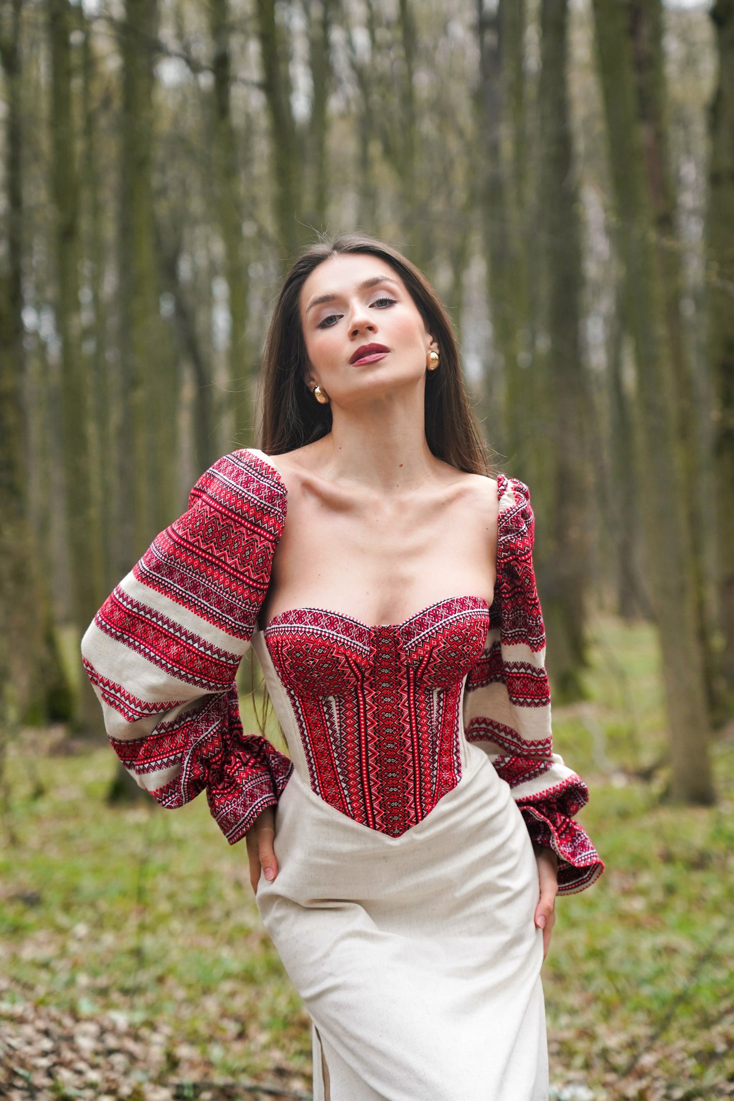 Маїна довга